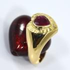 Anello cuore  oro giallo e rubino naturale 